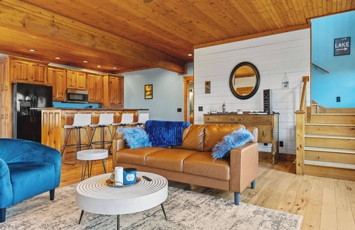 Smithville House | Lakeside Lookout on Center Hill Lake - 4 bedroom lakeside home