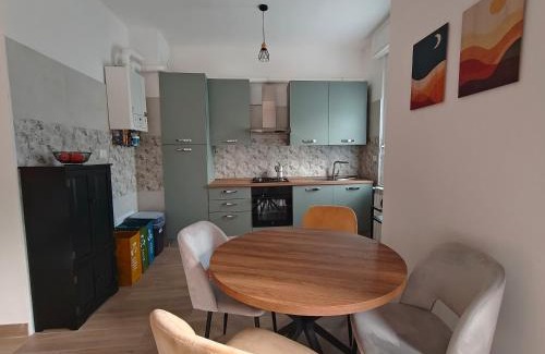 Cuasso Al Monte House | Lakeside Montivivi Holiday home