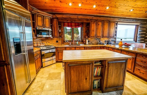 Grand Lake Ski Chalet | Lakeside Mountain Chalet