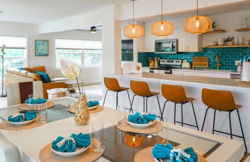 Largo Villa | Lakeside Retreat-4plex Sleeps 20