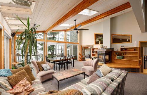 Traverse City House | Lakeside Shores Escape - Adventure Awaits Peaceful Retreat Just Minutes from Traverse City