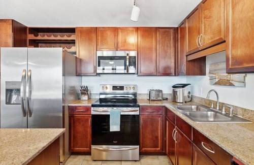 Panama City Beach Apartment | Laketown Wharf Unit 312