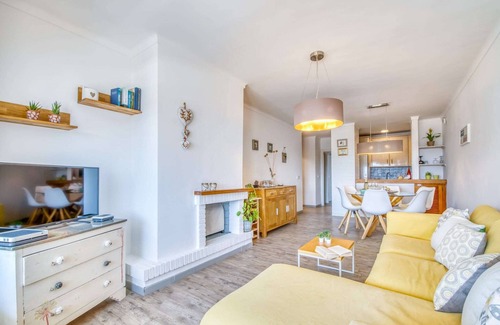 Alcudia Apartment | Lakeview Alcudia Retreat