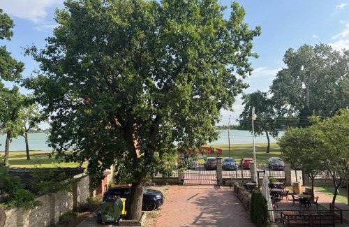 Subotica Apartment | Lakeview Apartment