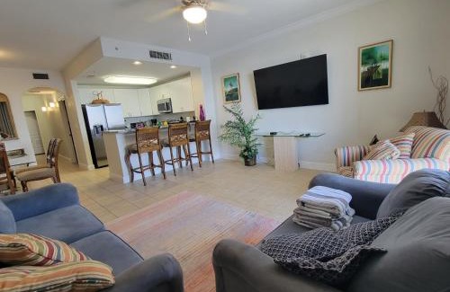 Florida Central Atlantic Coast Apartment | Lakeview Condo Hotel near Disney