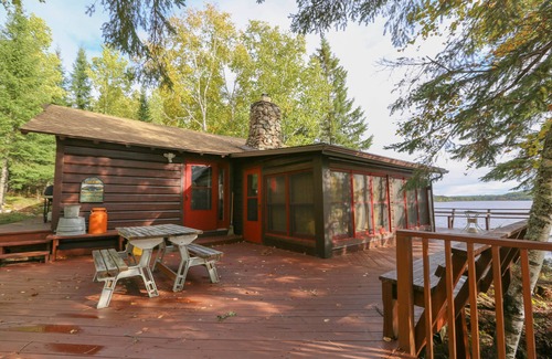 Crane Lake Cabin | Lakeview Hideaway - Bear Island Cabin