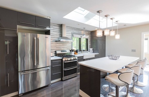 Black Mountain House | Lakeview Knoll | Mountain Views & Steps Away from Scenic Lake Tomahawk!