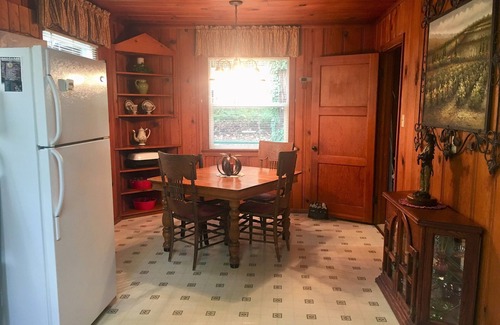 Bass Lake Cabin | Lakeview Lodge Cabin