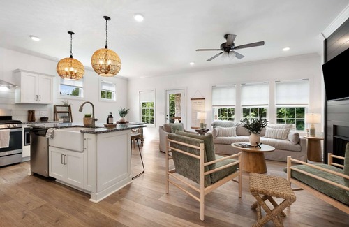 Winchester House | Lakeview Luxe - Lake Access + Pool