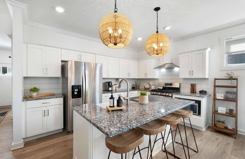 Winchester House | Lakeview Luxe - Lake Access + Pool