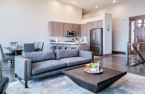 Eden House | Lakeview Luxury at the Ridge (Ri 904) Hot Tub