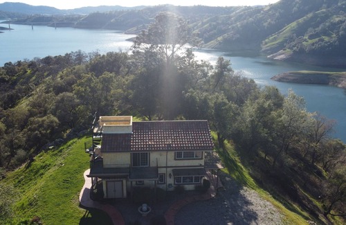 Angels Camp House | Lakeview Retreat House