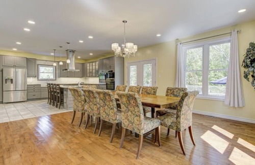 Saint-Anicet House | Lakeview Serenity