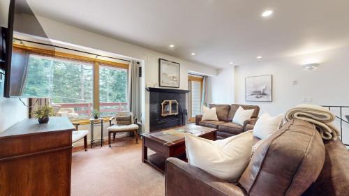 Mammoth Lakes Apartment | Lakeview Villas #24 condo