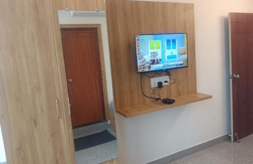 Krishnagiri Hotel | Lakshmi Residency By Sky inn