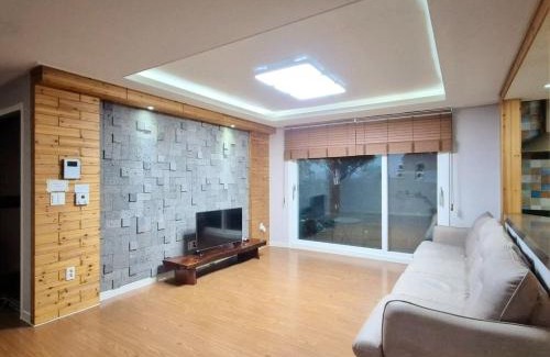 Hallim House | Lalala the Pretty Hyupjae Pension