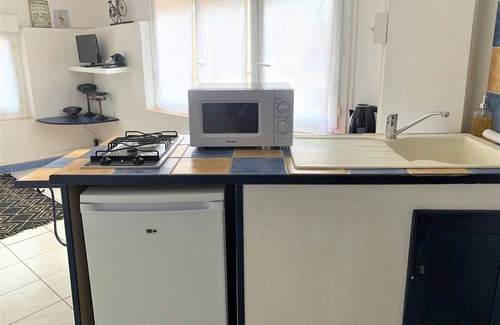 Centre Historique Apartment | Lamourguier 4, near Les Halles, free WIFI