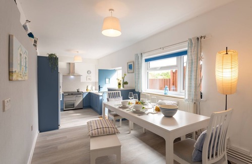 Rhosneigr House | Lan Y Mor - The perfect escape amongst the dunes