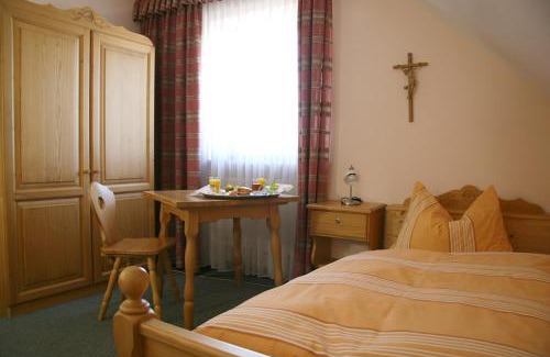 Eichenried Hotel | Landgasthof Stangl