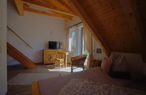 Vestenbergsgreuth Apartment | Landgut Seebühne Steigerwald - Guesthouse
