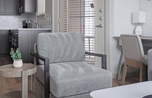 Pflugerville Apartment | Landing | Amazing 1BD, Courtyard, Pool