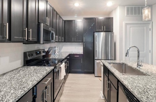 Summerville Apartment | Landing | Amazing 1BD, Gym, Pool