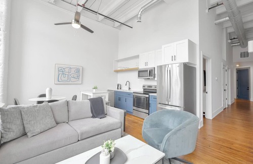 Greenville Apartment | Landing | Amazing 2BD, Gym, Yoga Studio