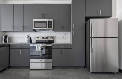 Downtown St. Louis Apartment | Landing at 11th & Spruce - 1 Bedroom in Downtown