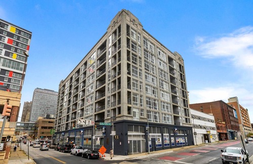 Downtown Baltimore Apartment | Landing at 222 Saratoga - Studio in Downtown