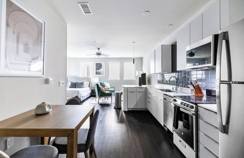 Reno/Tahoe Airport Apartment | Landing at Emory at RED - Studio in Reno
