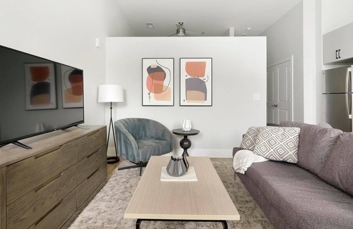 Downtown Apartment | Landing at Foster on the Park - 1 Bedroom in Do.