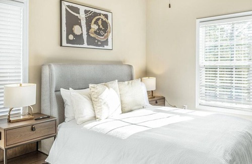 Wilmington Apartment | Landing at Harrington Square - 3 Bedrooms in Downtown Leland