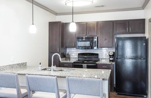 Georgetown Apartment | Landing at Madison at Westinghouse - 1 Bedroom in Downtown Georgetown