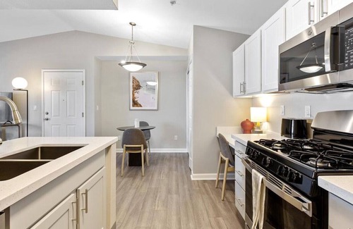 Sparks Apartment | Landing at Marina Village Apartments - 1 Bedroom in Downtown Sparks