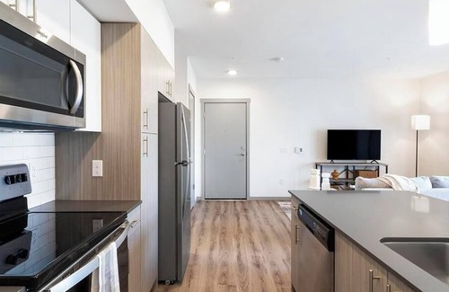 Kent Apartment | Landing at Midtown 64 - 2 Bedrooms in Downtown Kent