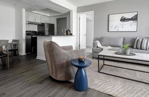 Winston - Salem Apartment | Landing at Northcliffe Forest - 2 Bedrooms in N.