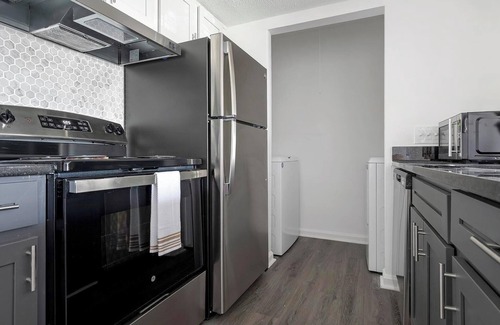 Winston - Salem Apartment | Landing at Northcliffe Forest - 2 Bedrooms in N.