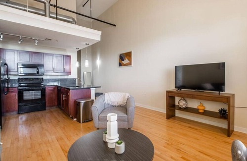 Petersburg Apartment | Landing at Perry Street Lofts - 2 Bedrooms in Petersburg