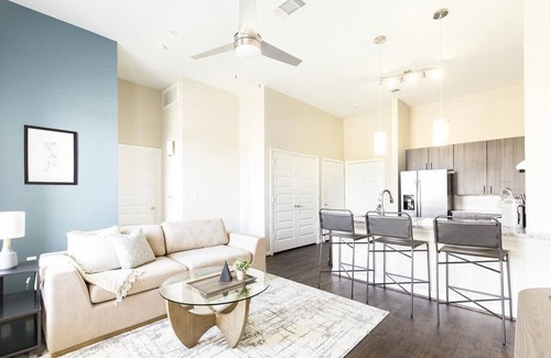 Stone Oak Apartment | Landing at The Abbey at Sonterra - 1 Bedroom in Stone Oak