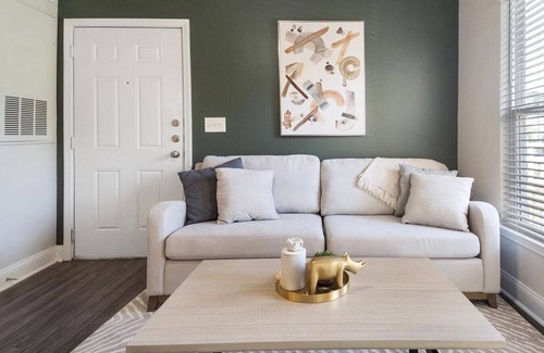 Johns Island Apartment | Landing at The Apartments at Shade Tree - 1 Bedroom in Downtown Charleston