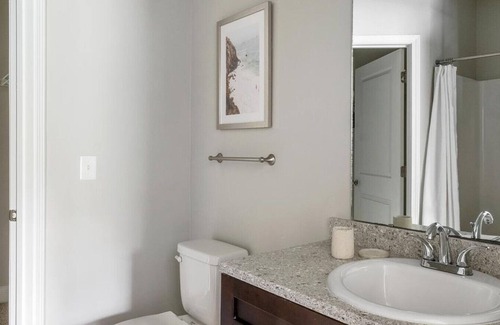 Johns Island Apartment | Landing at The Apartments at Shade Tree - 2 Bedrooms in Downtown Charleston