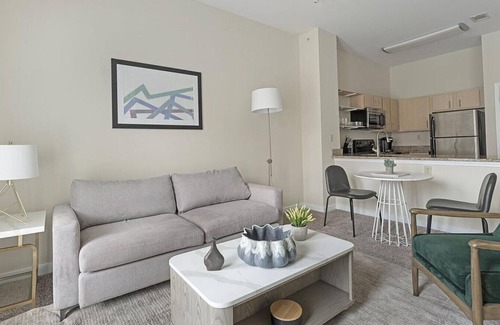 New Pathways Apartment | Landing at The Bristol on Union - 1 Bedroom in New Pathways