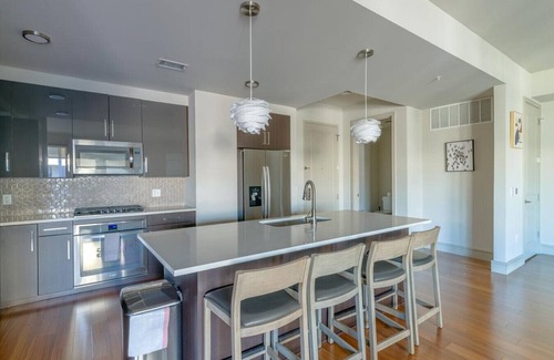 Hunters Creek Village Apartment | Landing at The Hayworth - 2 Bedrooms in Westside