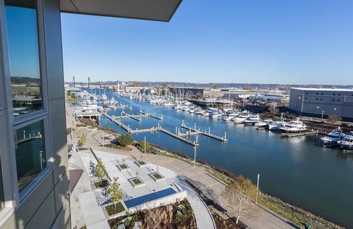 New Tacoma Apartment | Landing at The Henry - 1 Bedroom in New Tacoma