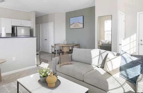 Canal Winchester Apartment | Landing at The Green - 2 Bedrooms in South Columbus