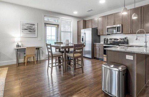Stone Oak Apartment | Landing at The Vecina - 1 Bedroom in Stone Oak