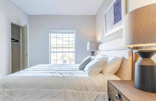 Germantown Apartment | Landing at The Vineyards - 3 Bedrooms in Downtown Collierville
