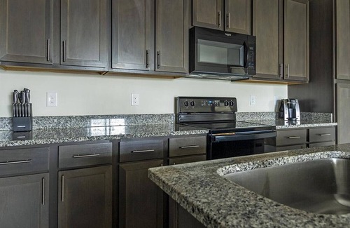Fort Myers Apartment | Landing at The Vistas at Eastwood - 2 Bedrooms in Eastwood Village