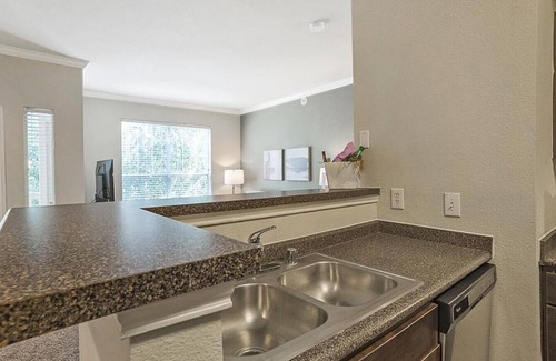 Alden Bridge Apartment | Landing at Whispering Pines Ranch - 1 Bedroom in Alden Bridge
