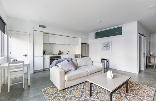 Liberty Wells Apartment | Landing | Beautiful 1BD, Gym, Game Room